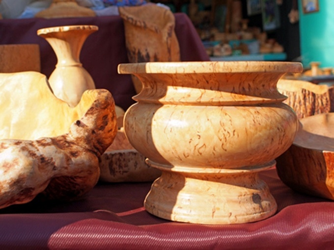 Какие сувениры привезти из Карелии в 2024 году: бальзам, обереги, мед, изделия